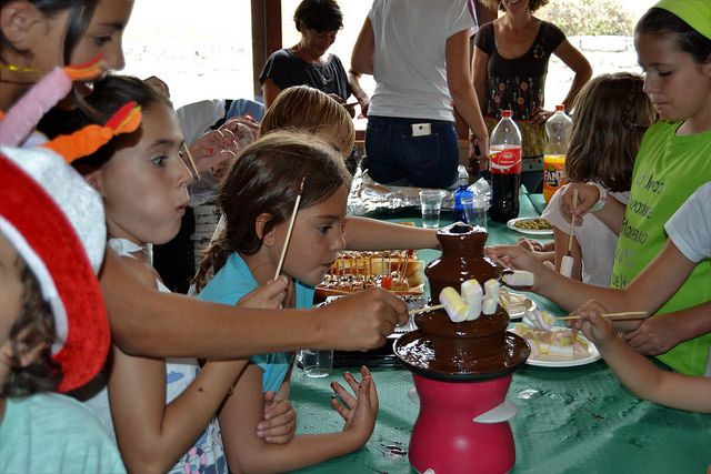 OS RECORDAMOS LA MERIENDA  VECINAL QUE HABRÁ ESTE SÁBADO 19 Y ADELANTAMOS EL CARTELFIESTA FIN DE VERANOOOOOOO